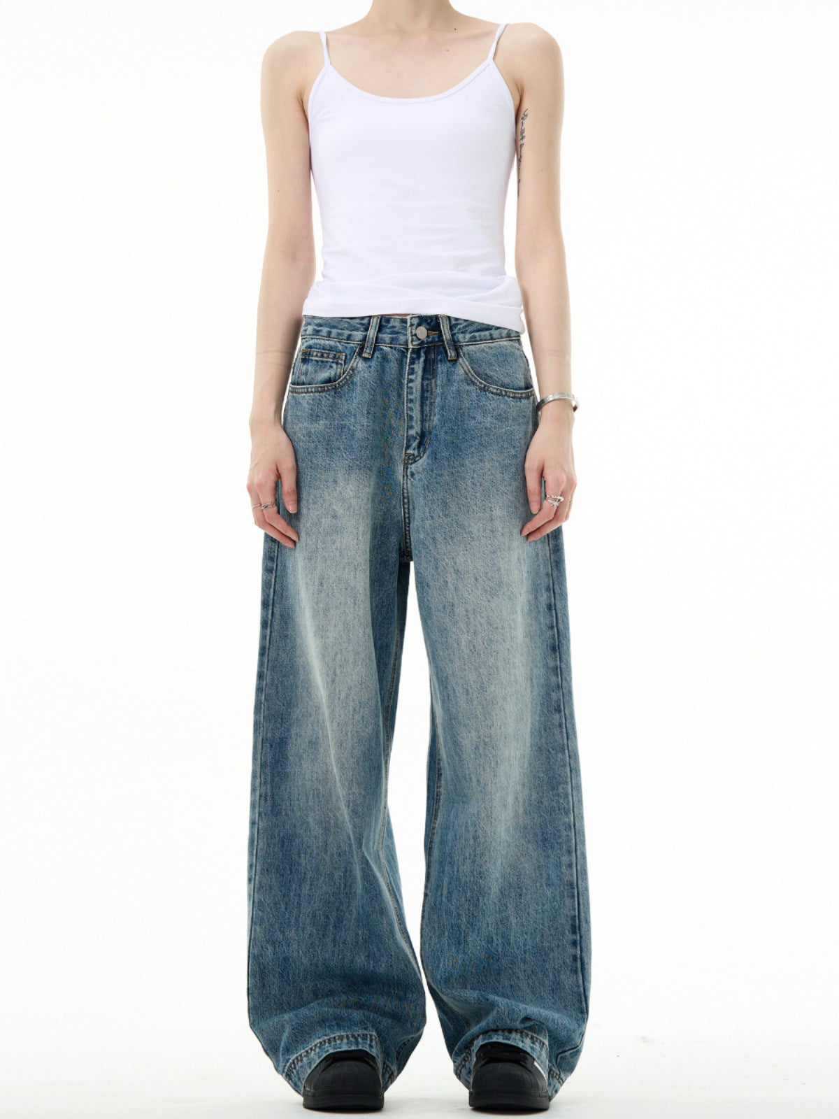 Clean Fit Wide Leg Jeans Vintage Wash Blue Denim