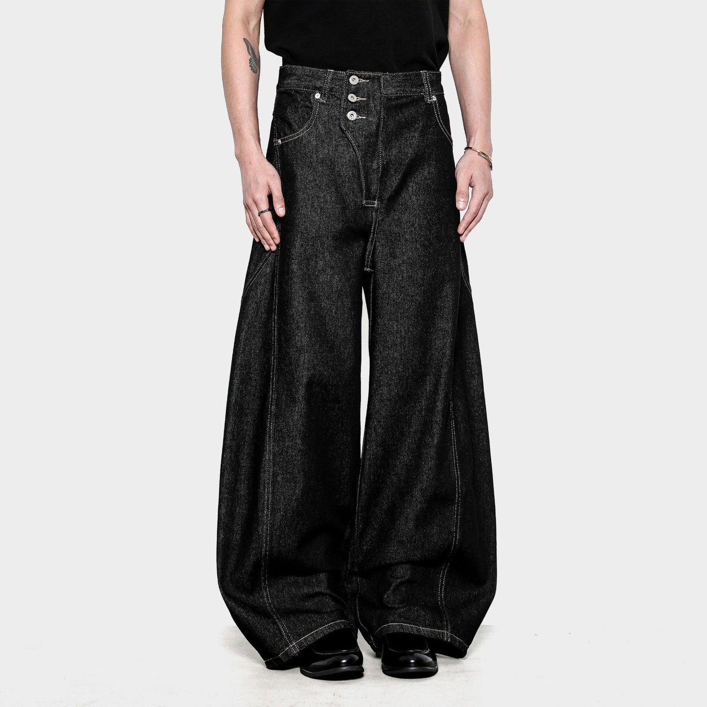 Deconstructed Wide Leg Barrel Jeans