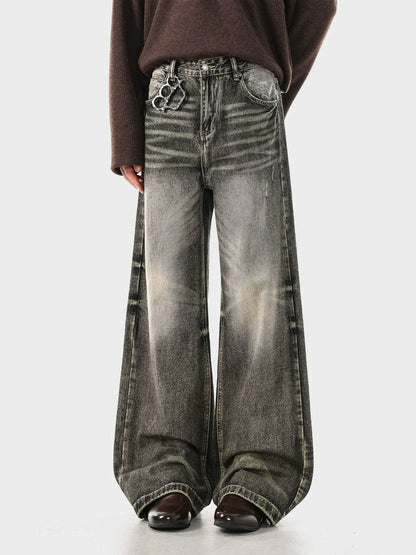 Camiseta negra desgastada y vanguardista de algodón estilo vintage con diseño de coche de carreras