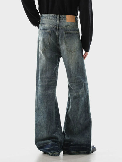 Camiseta negra desgastada y vanguardista de algodón estilo vintage con diseño de coche de carreras